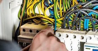 Электрика в частном доме под ключ в Твери - стоимость услуг от 1575 руб.
